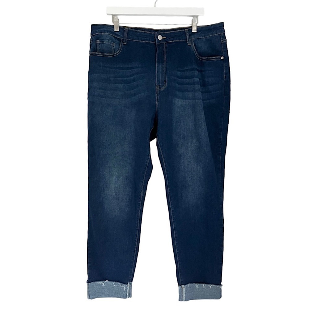 Shein‎ Curve Women’s Rolled Hem Jeans Medium Wash Blue Size 4XL